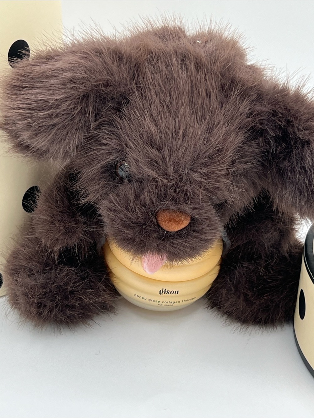 RARE Gisou Holiday 2025
Honey Pup Keychain/ Bag
Charm with Lip Mask (Fluffy Pup)